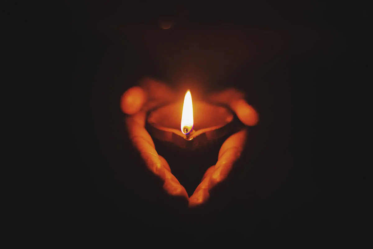 Fire as symbolic focus Symbolic candle meditation